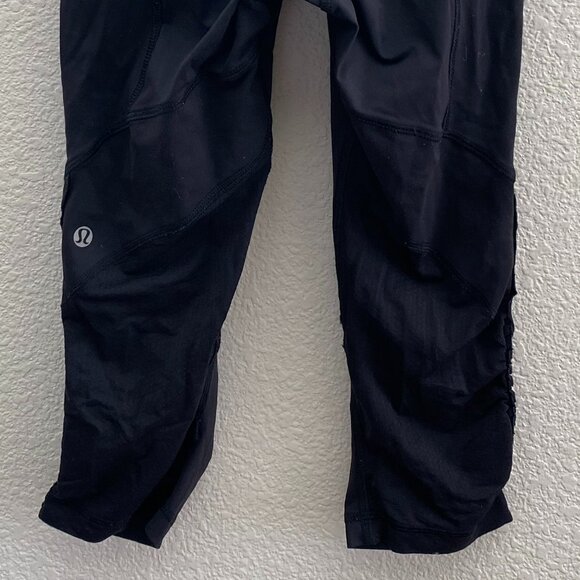 Lululemon Run For Your Life Crop Leggings Sea Stripe Printed Polar Haze Size 2 - Picture 5 of 5